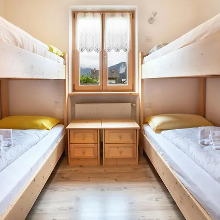 Ciesa Al Drago アパート ロッカ・ピエートレ